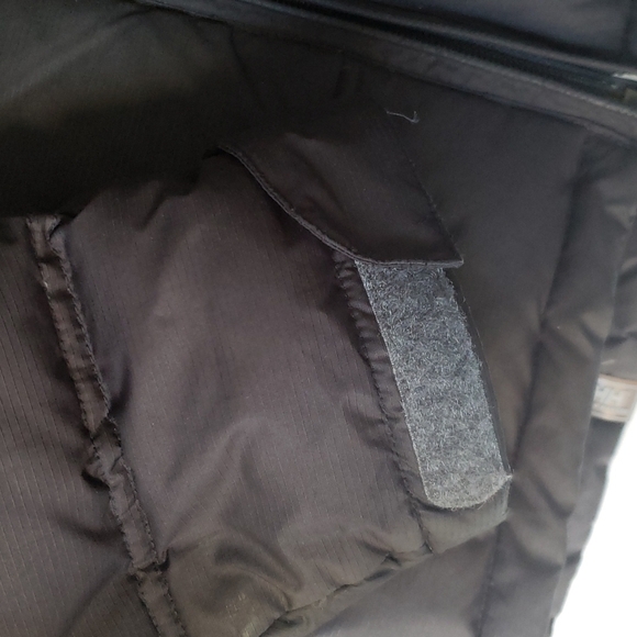 Helly Hansen Puffer Jacket - Picture 6 of 11